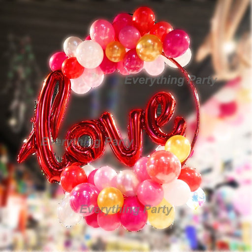 Balloon Wreath with Love - Everything Party